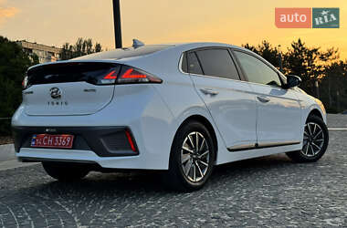 Ліфтбек Hyundai Ioniq 2020 в Дніпрі