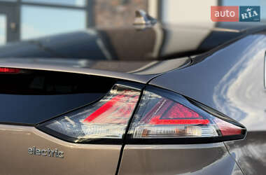 Ліфтбек Hyundai Ioniq 2020 в 