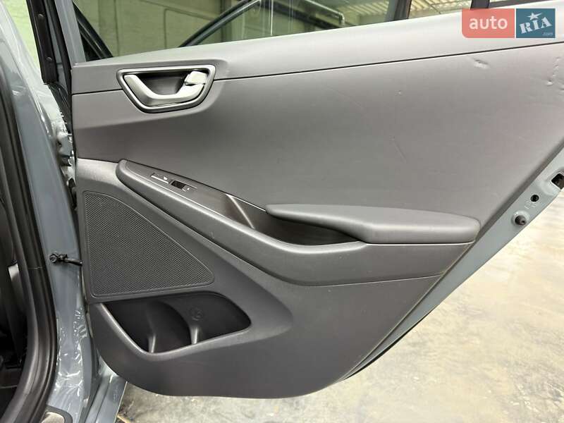 Хетчбек Hyundai Ioniq 2019 в Луцьку