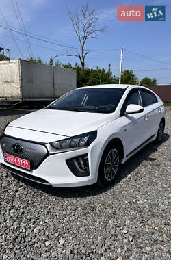Лифтбек Hyundai Ioniq 2020 в 