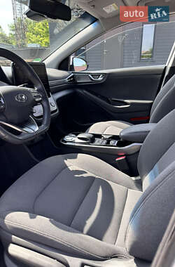 Лифтбек Hyundai Ioniq 2020 в 
