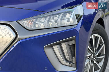 Лифтбек Hyundai Ioniq 2020 в 