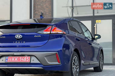 Лифтбек Hyundai Ioniq 2020 в 