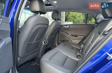 Лифтбек Hyundai Ioniq 2020 в 