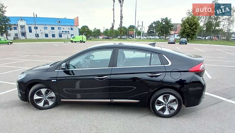 Хетчбек Hyundai Ioniq 2018 в Житомирі