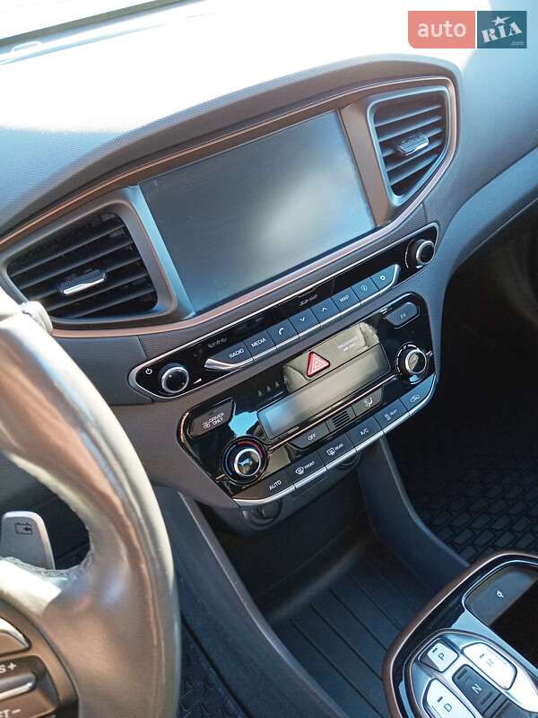 Хетчбек Hyundai Ioniq 2018 в Житомирі