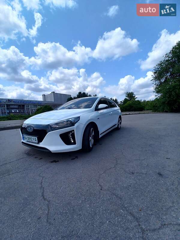 Хэтчбек Hyundai Ioniq 2018 в Кривом Роге
