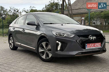 Лифтбек Hyundai Ioniq 2019 в 