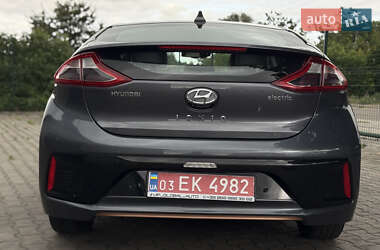 Лифтбек Hyundai Ioniq 2019 в 