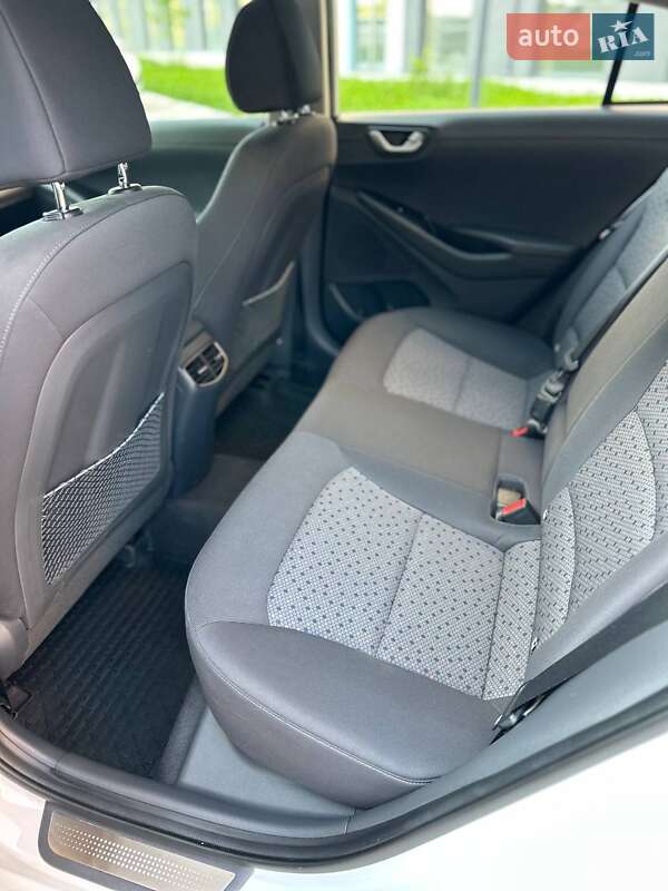 Ліфтбек Hyundai Ioniq 2019 в Стрию