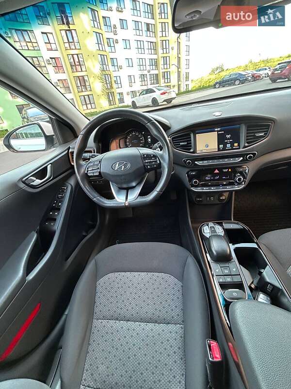 Ліфтбек Hyundai Ioniq 2019 в Стрию