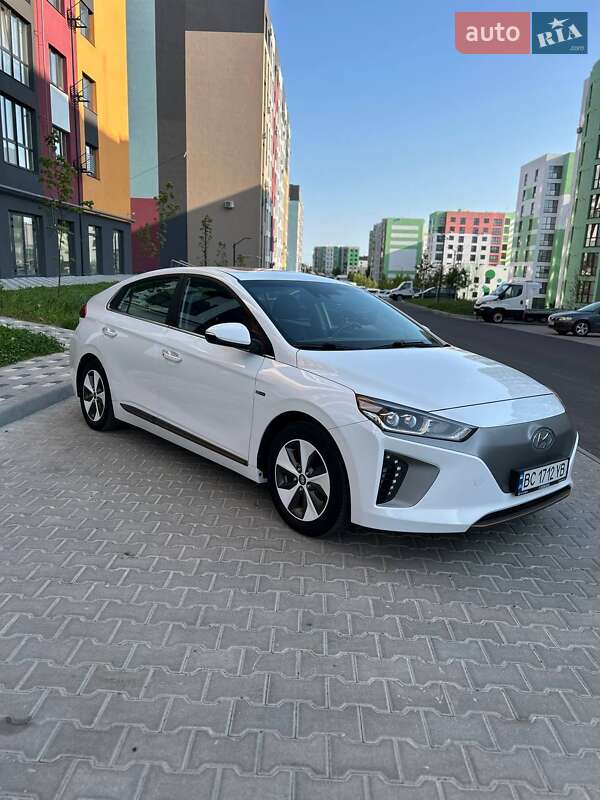 Ліфтбек Hyundai Ioniq 2019 в Стрию