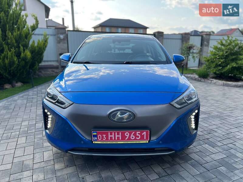 Хэтчбек Hyundai Ioniq 2016 в Виннице