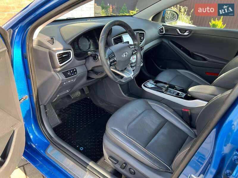 Хэтчбек Hyundai Ioniq 2016 в Виннице
