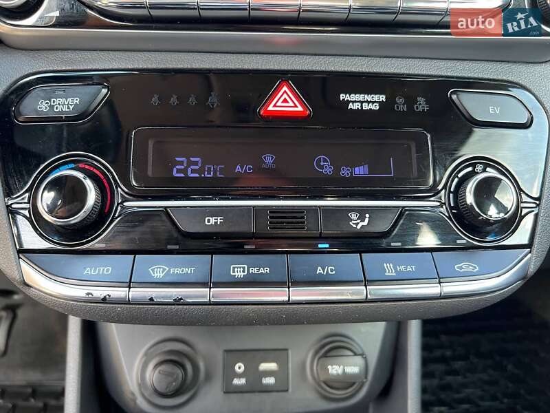 Хэтчбек Hyundai Ioniq 2016 в Виннице
