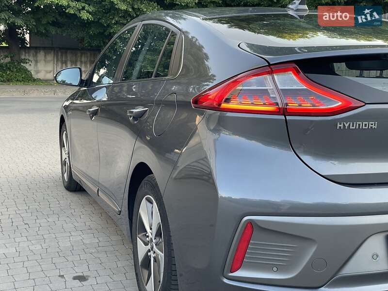 Ліфтбек Hyundai Ioniq 2019 в Луцьку