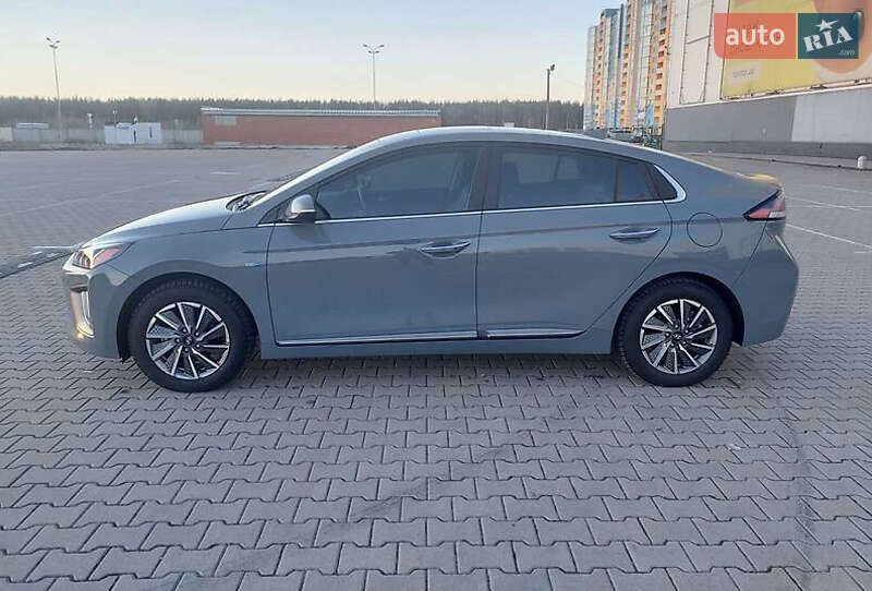 Ліфтбек Hyundai Ioniq 2020 в Львові