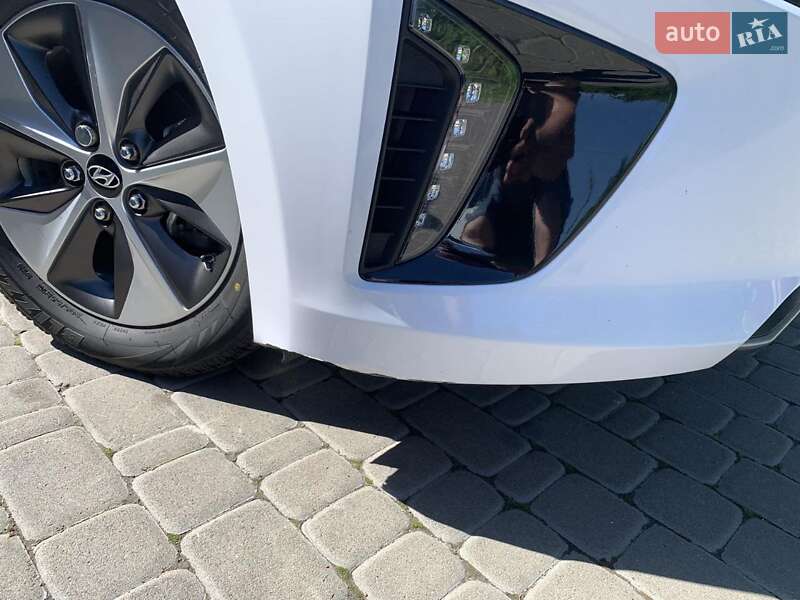 Хетчбек Hyundai Ioniq 2017 в Коростені