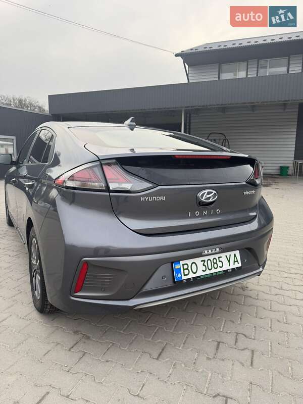 Хетчбек Hyundai Ioniq 2019 в Бучачі