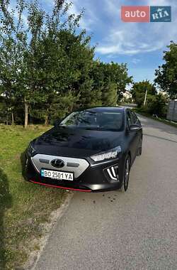 Лифтбек Hyundai Ioniq 2019 в 