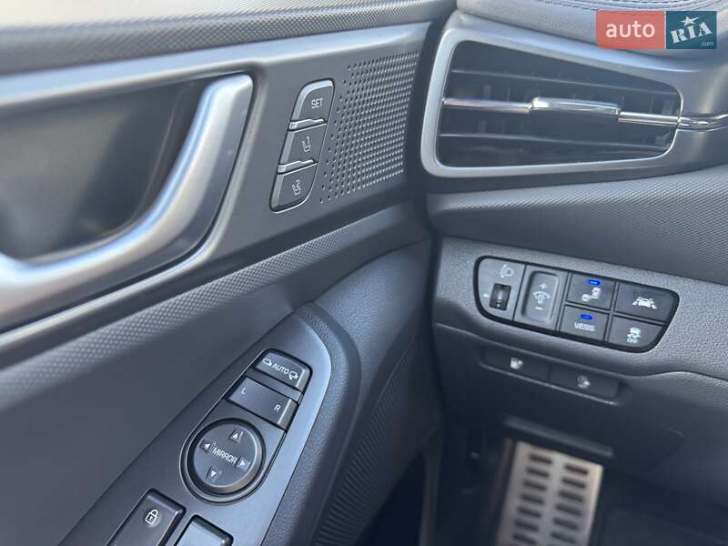 Ліфтбек Hyundai Ioniq 2019 в Тернополі