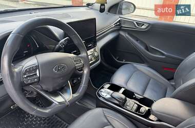Лифтбек Hyundai Ioniq 2019 в 