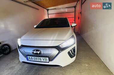 Ліфтбек Hyundai Ioniq 2021 в Ревне