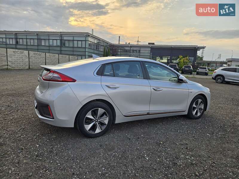Ліфтбек Hyundai Ioniq 2019 в Києві