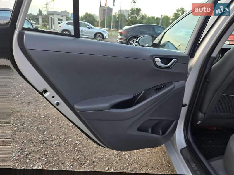 Ліфтбек Hyundai Ioniq 2019 в Києві