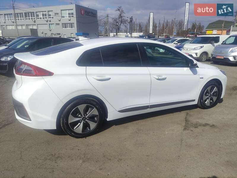 Ліфтбек Hyundai Ioniq 2019 в Києві