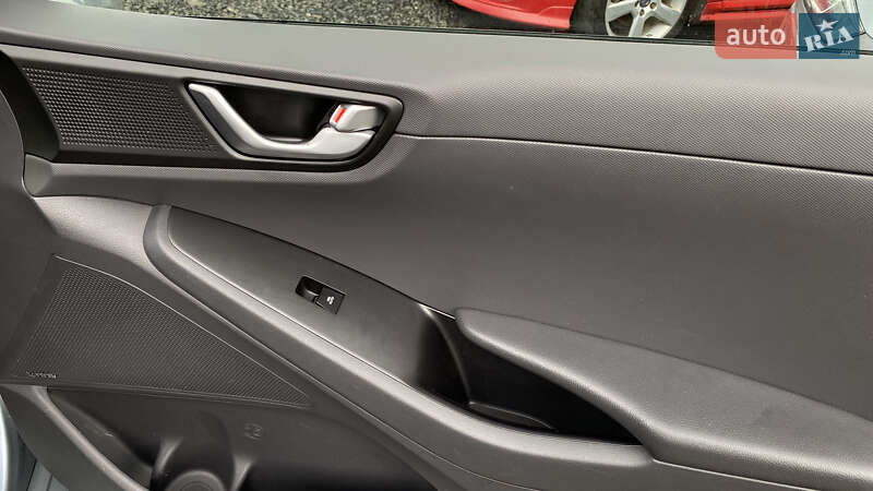 Хетчбек Hyundai Ioniq 2017 в Луцьку