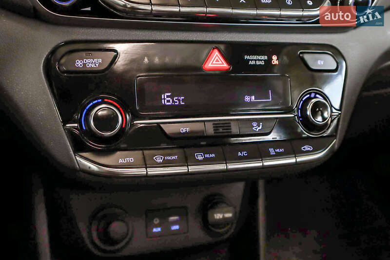 Хетчбек Hyundai Ioniq 2017 в Вінниці