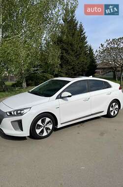 Хетчбек Hyundai Ioniq 2017 в Сумах