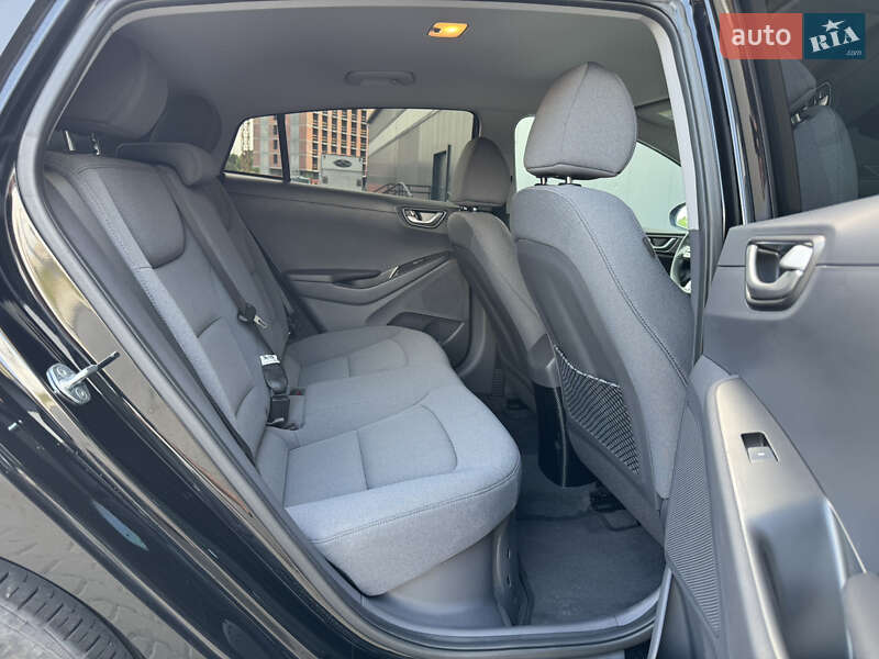 Ліфтбек Hyundai Ioniq 2021 в Києві