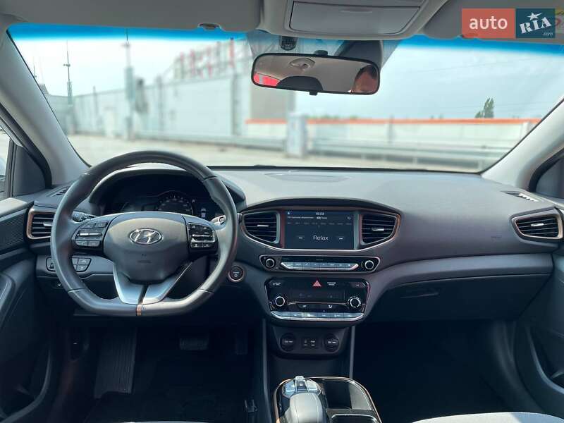 Хетчбек Hyundai Ioniq 2018 в Києві