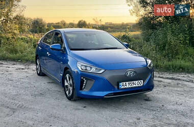 Хэтчбек Hyundai Ioniq 2018 в Киеве