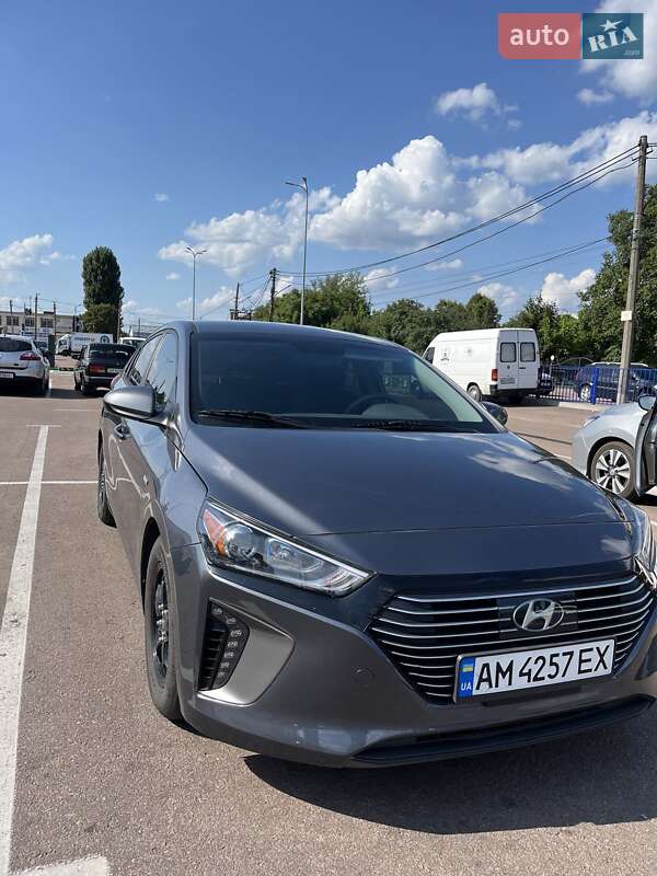 Хетчбек Hyundai Ioniq 2017 в Житомирі