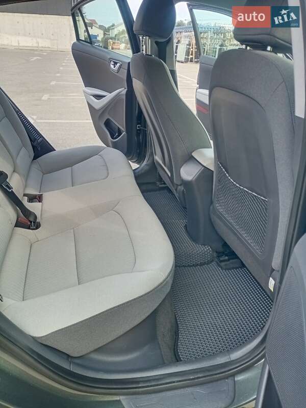 Ліфтбек Hyundai Ioniq 2021 в Києві