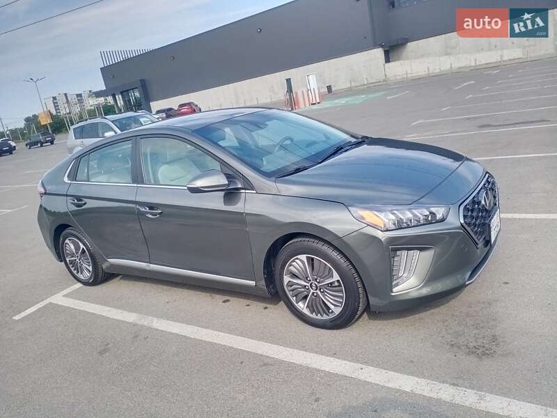 Ліфтбек Hyundai Ioniq 2021 в Києві