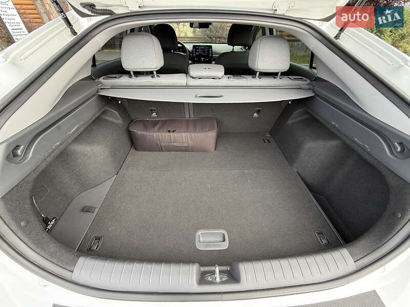 Ліфтбек Hyundai Ioniq 2021 в Києві