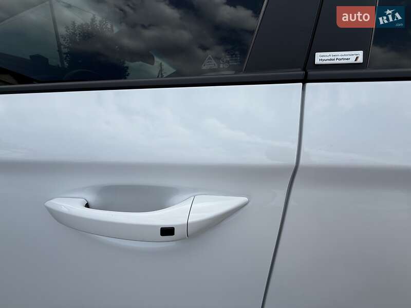 Ліфтбек Hyundai Ioniq 2021 в Києві