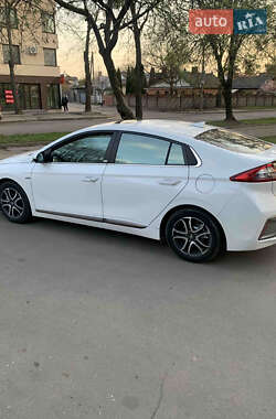 Хэтчбек Hyundai Ioniq 2018 в Ровно