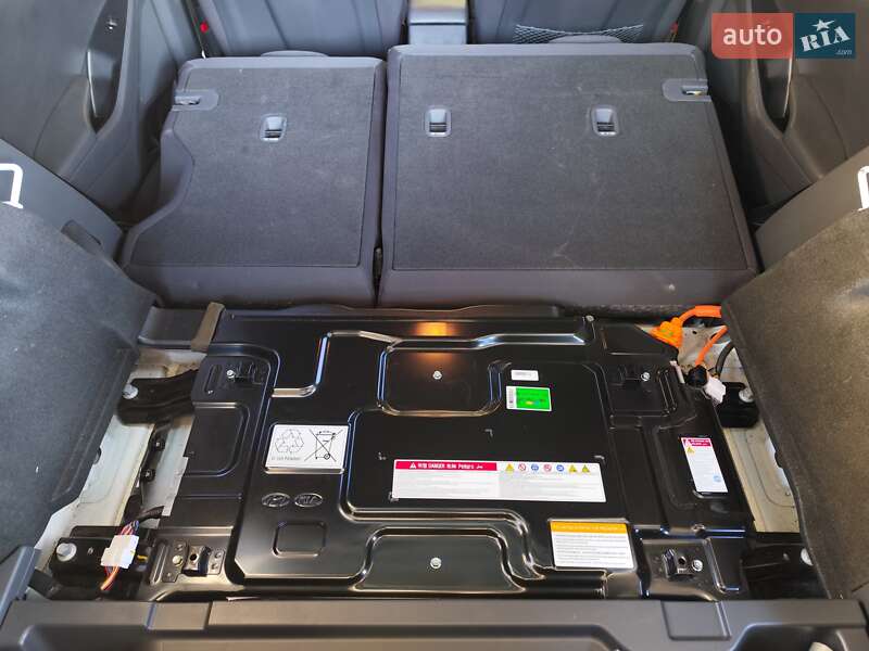 Хэтчбек Hyundai Ioniq 2018 в Умани фото 23 Хэтчбек Hyundai Ioniq 2018 в Умани