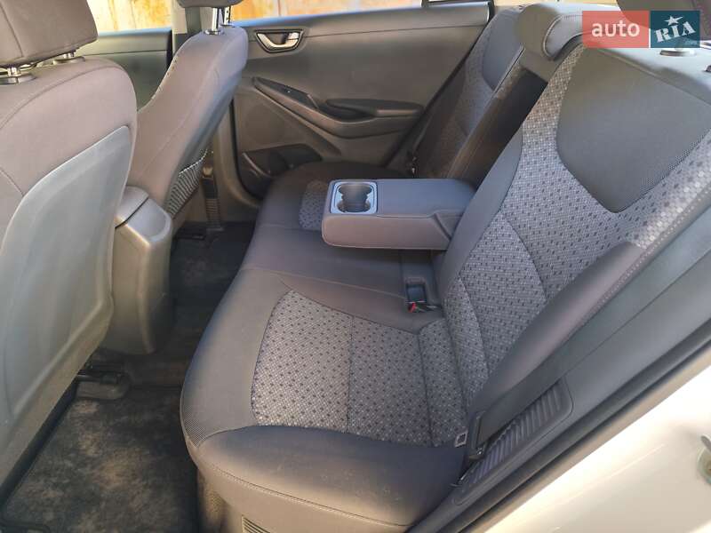Хэтчбек Hyundai Ioniq 2018 в Умани фото 20 Хэтчбек Hyundai Ioniq 2018 в Умани