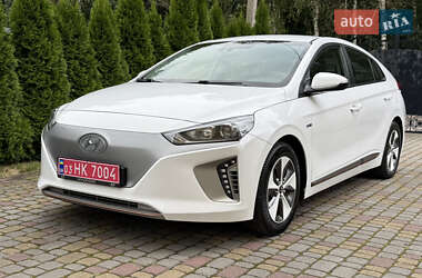 Хэтчбек Hyundai Ioniq 2017 в Киеве