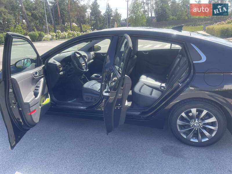 Хэтчбек Hyundai Ioniq 2017 в Киеве