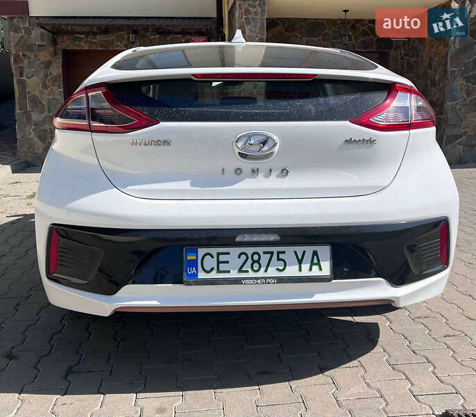 Ліфтбек Hyundai Ioniq 2019 в Чернівцях