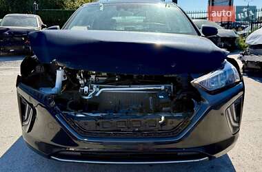 Лифтбек Hyundai Ioniq 2019 в Киеве