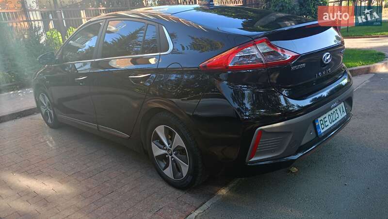 Хетчбек Hyundai Ioniq 2016 в Миколаєві