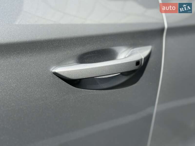 Ліфтбек Hyundai Ioniq 2020 в Києві